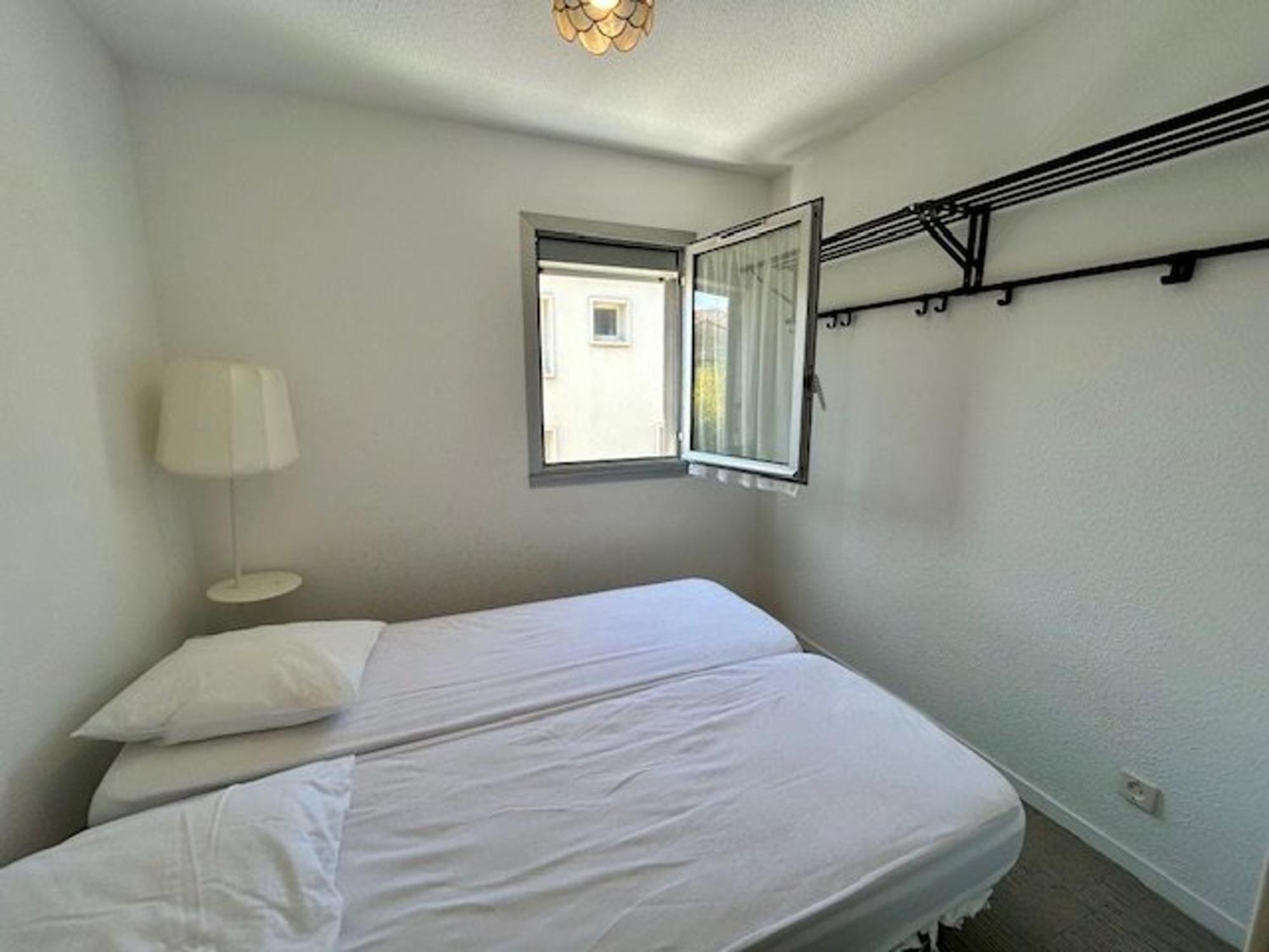 Appartement T2 A Royan, 4 Pers., Proche Plage Et Commerces, Parking, Balcon, Confortable Et Equipe - Fr-1-494-60 Exteriör bild