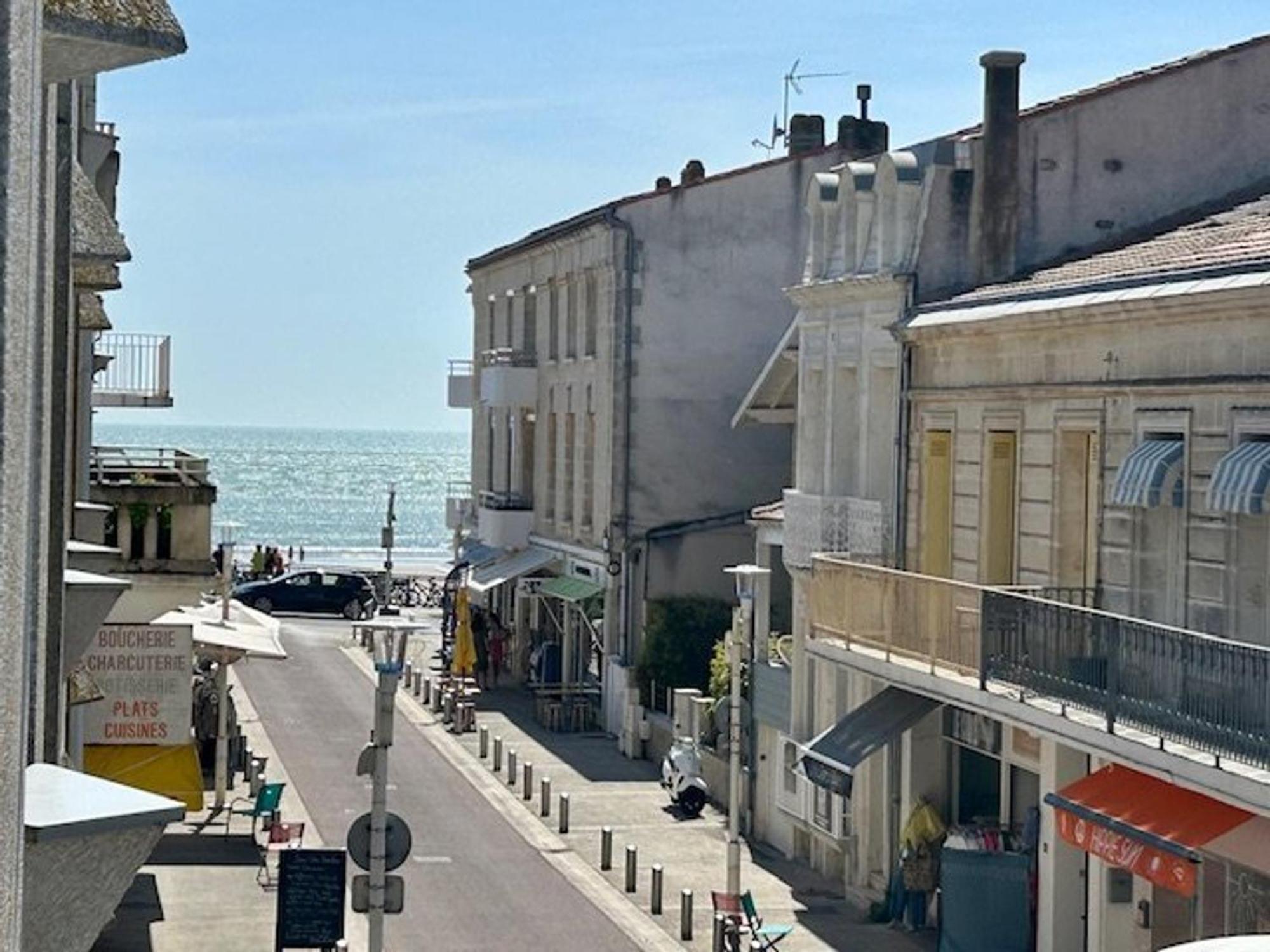 Appartement T2 A Royan, 4 Pers., Proche Plage Et Commerces, Parking, Balcon, Confortable Et Equipe - Fr-1-494-60 Exteriör bild